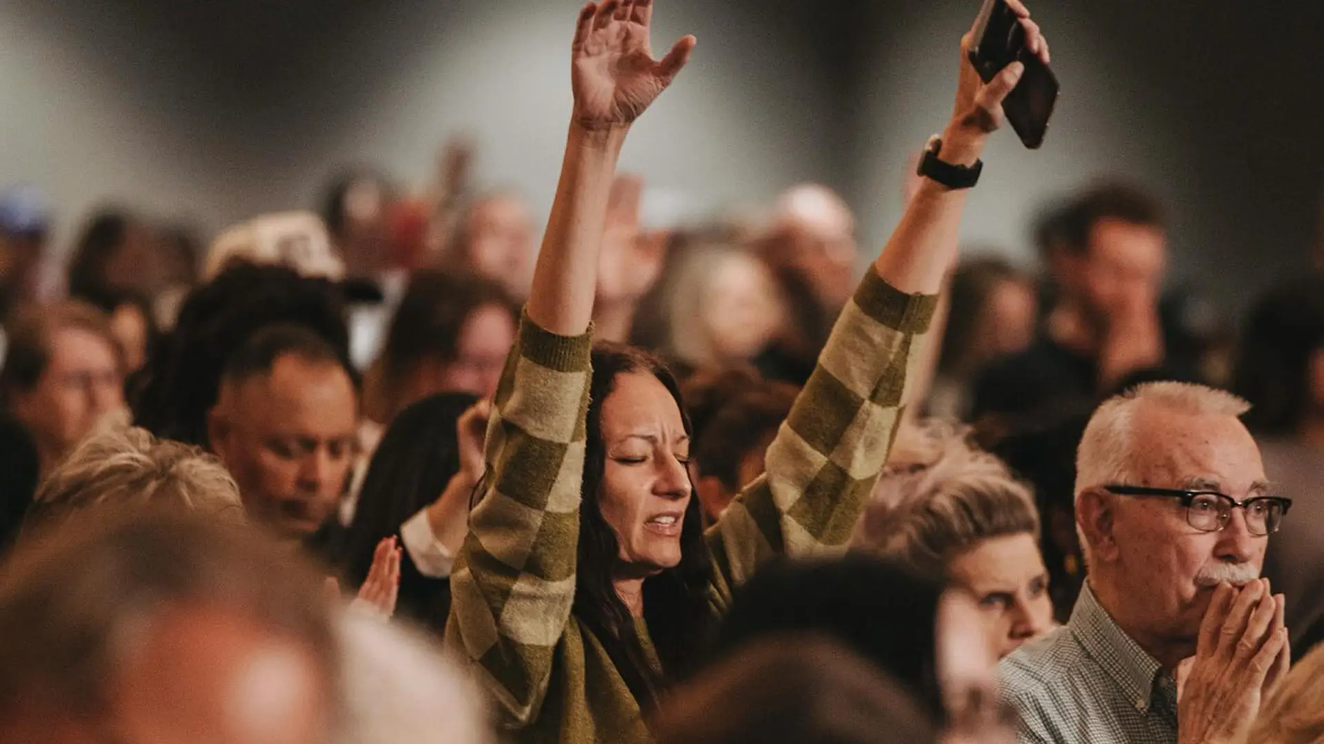 A missão cristã está no cerne do evangelho de Jesus Cristo. Ao longo da história, missionários dedicaram suas vidas para cumprir o grande mandamento de ir e fazer discípulos de todas as nações. Em especial, o movimento reformado tem sido um baluarte na pregação fiel das Escrituras e na disseminação do evangelho. Com isso em mente, reunimos frases inspiradoras de 30 missionários cristãos que refletem a paixão e a convicção de quem dedica sua vida ao Reino de Deus.